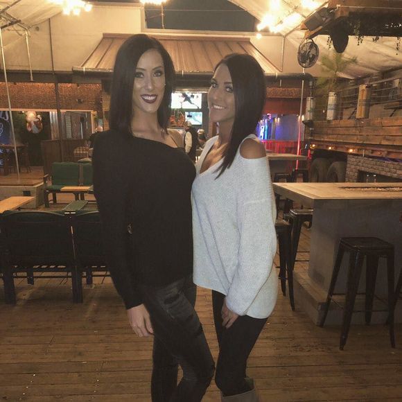 Meet your Posher, Katy - Picture 2 of 2